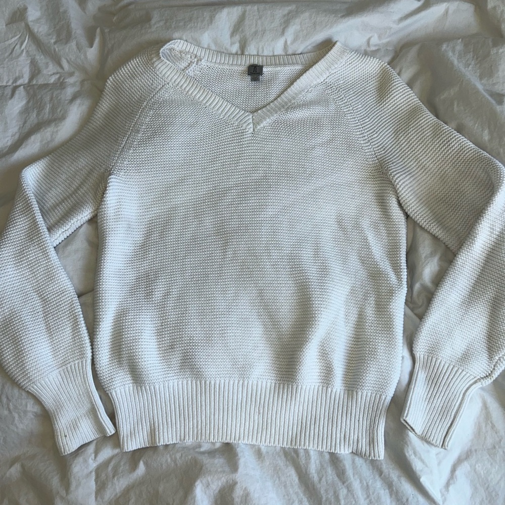 Tristan Cream V-Neck Women's Sweater
